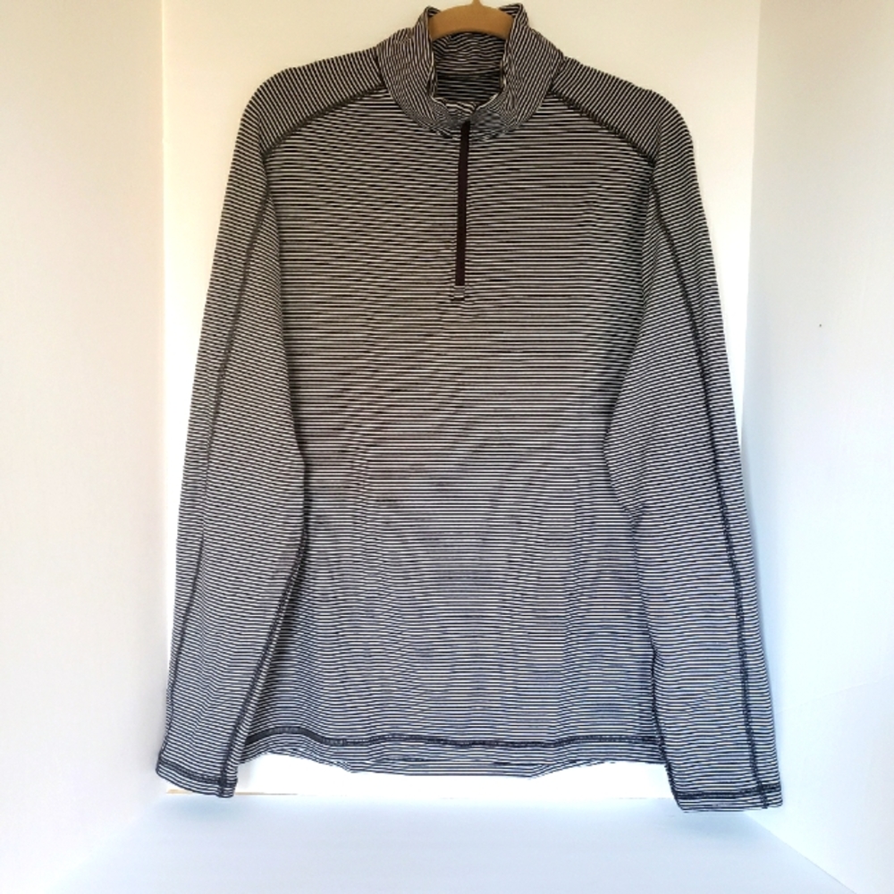 Lululemon long sleeve quarter pullover - medium